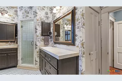 418 S Santa Clara Avenue, New Braunfels, TX 78130 - Photo 30