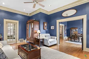 418 S Santa Clara Ave, New Braunfels, TX 78130 - Photo 6