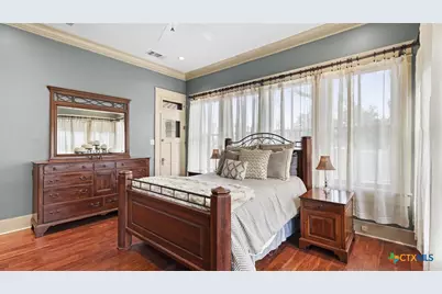 418 S Santa Clara Avenue, New Braunfels, TX 78130 - Photo 28