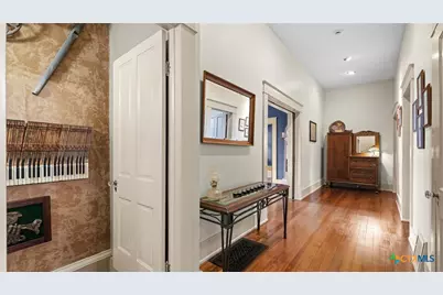 418 S Santa Clara Avenue, New Braunfels, TX 78130 - Photo 26