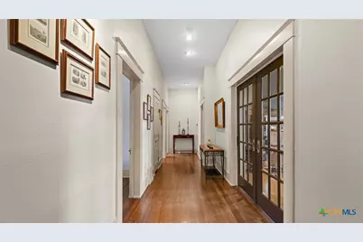 418 S Santa Clara Avenue, New Braunfels, TX 78130 - Photo 22