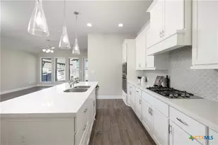 636 Vireos St, New Braunfels, TX 78132 - Photo 8