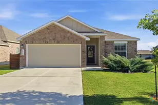 1819 Sadie Lark Ln, New Braunfels, TX 78130 - Photo 2