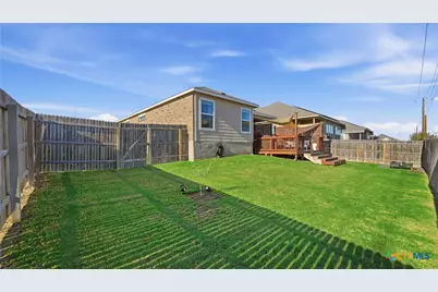 1819 Sadie Lark Lane, New Braunfels, TX 78130 - Photo 4