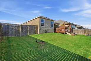 1819 Sadie Lark Ln, New Braunfels, TX 78130 - Photo 4