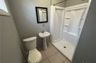 705 E Hiller, Victoria, TX 77901 - Photo 16