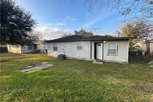 705 E Hiller, Victoria, TX 77901 - Photo 24