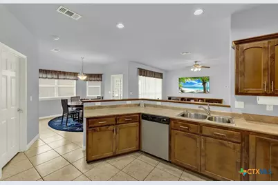 2219 Sun Chase Boulevard, New Braunfels, TX 78130 - Photo 2