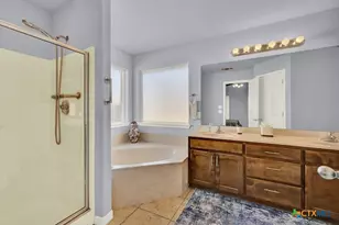 2219 Sun Chase Blvd, New Braunfels, TX 78130 - Photo 8