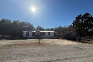 519 Royal Oak Dr, Canyon Lake, TX 78133 - Photo 1