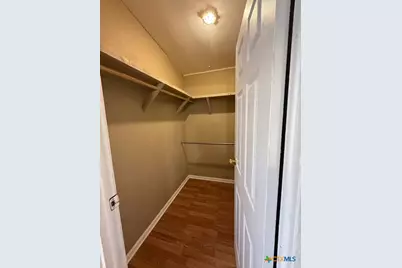 519 Royal Oak Drive, Canyon Lake, TX 78133 - Photo 8