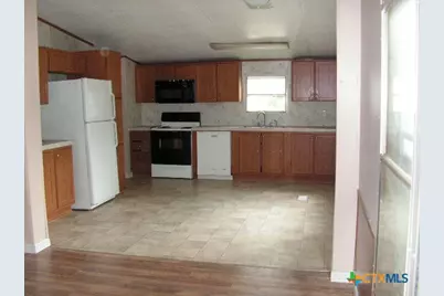 106 Gbrv Loop, Canyon Lake, TX 78133 - Photo 6