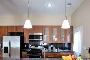 602 and 604 E Juan Linn St, Victoria, TX 77901 - Photo 8