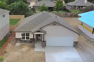 1340 Lindsey Dr, Copperas Cove, TX 76522 - Photo 2