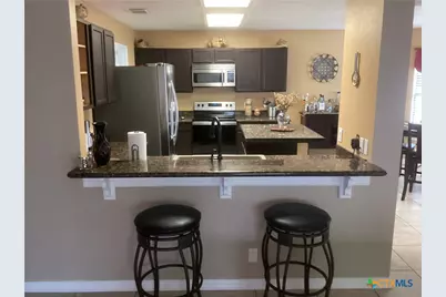 1065 Stone Trail, New Braunfels, TX 78130 - Photo 4