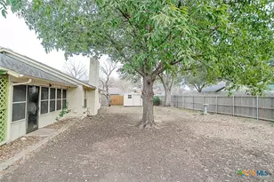 1551 Willow Creek Rd, Seguin, TX 78155 - Photo 32