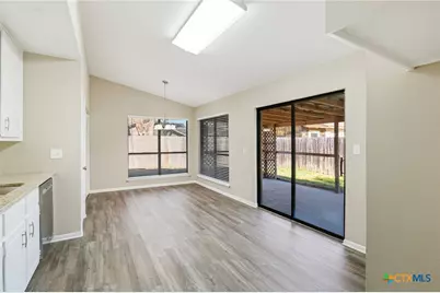 509 Ivanhoe Drive, Victoria, TX 77901 - Photo 22