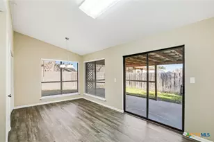 509 Ivanhoe Dr, Victoria, TX 77901 - Photo 18