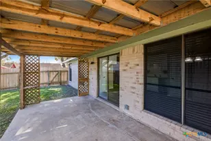 509 Ivanhoe Dr, Victoria, TX 77901 - Photo 6