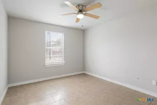 809 E 12th Ave, Belton, TX 76513 - Photo 20