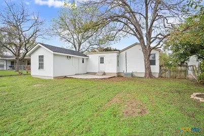 809 E 12th Avenue, Belton, TX 76513 - Photo 22