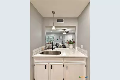 213 Sparrow Lane, Victoria, TX 77905 - Photo 20