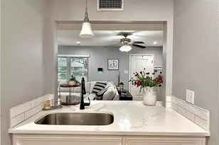 213 Sparrow Ln, Victoria, TX 77905 - Photo 20