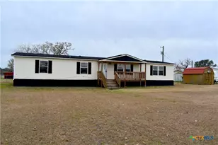 422 W Oaks, Victoria, TX 77905 - Photo 2