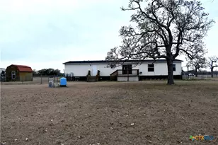 422 W Oaks, Victoria, TX 77905 - Photo 14