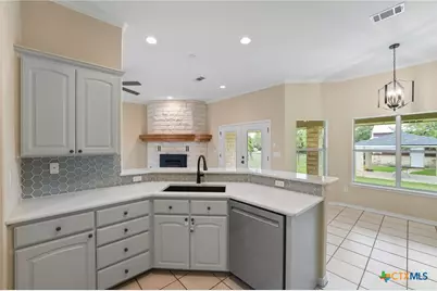 2301 Deer Trail, Lampasas, TX 76550 - Photo 14