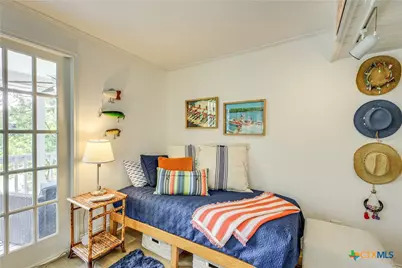 279 Waltons Way, Seguin, TX 78155 - Photo 12