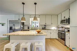 279 Waltons Way, Seguin, TX 78155 - Photo 8