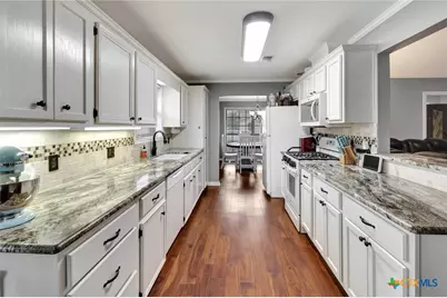 101 Kemble Street, Victoria, TX 77904 - Photo 8