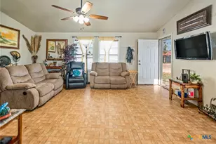 2612 Ozark St, Victoria, TX 77901 - Photo 6