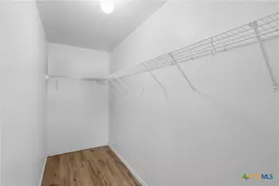 637 Northhill Cir, New Braunfels, TX 78130 - Photo 12