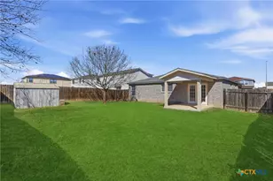 637 Northhill Cir, New Braunfels, TX 78130 - Photo 20