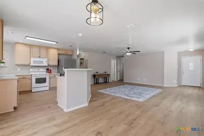 637 Northhill Circle, New Braunfels, TX 78130 - Photo 4