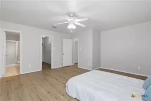 637 Northhill Cir, New Braunfels, TX 78130 - Photo 10