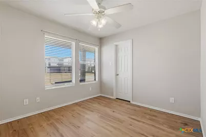 637 Northhill Circle, New Braunfels, TX 78130 - Photo 16