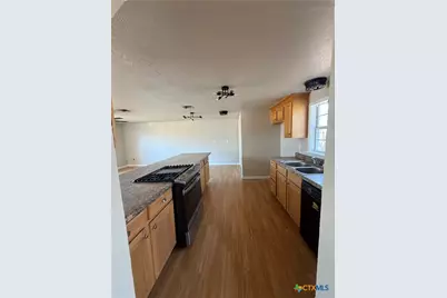 803 Golf Course Road, Gatesville, TX 76528 - Photo 8