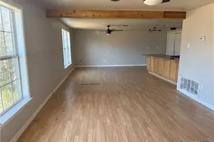 803 Golf Course Rd, Gatesville, TX 76528 - Photo 4