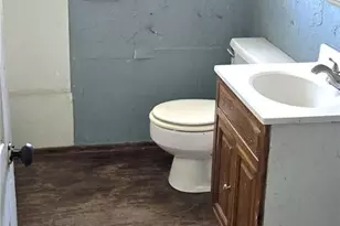 508 E French St, Cuero, TX 77954 - Photo 8