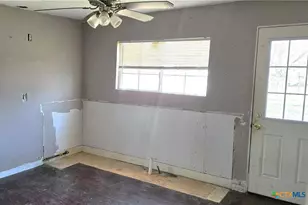 508 E French St, Cuero, TX 77954 - Photo 10
