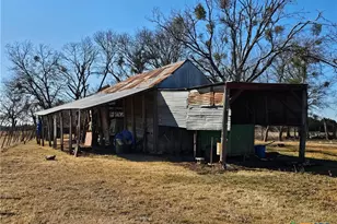 2051 County Rd 3155, Valley Mills, TX 76689 - Photo 32