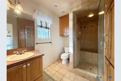 15631 Fm 682, Yoakum, TX 77995 - Photo 20