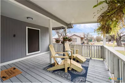 724 Scarbrough Street, Rockdale, TX 76567 - Photo 2