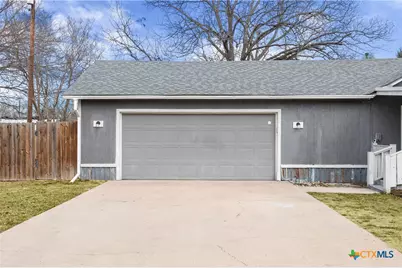 724 Scarbrough Street, Rockdale, TX 76567 - Photo 16