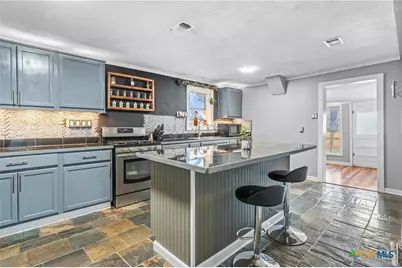 724 Scarbrough Street, Rockdale, TX 76567 - Photo 4