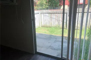 1916 Holloman Dr, Port Lavaca, TX 77979 - Photo 18