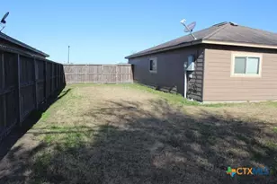 3009 Lenora Dr, Victoria, TX 77901 - Photo 24